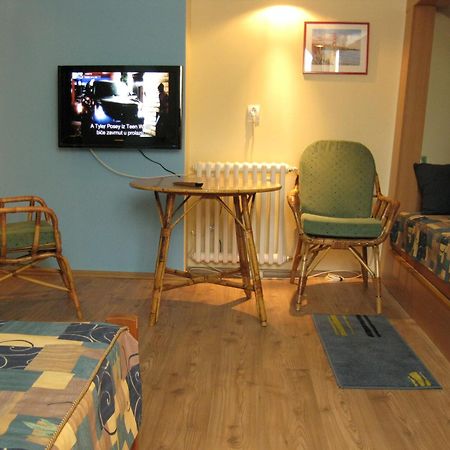 Hostel Oasis Belgrad Zewnętrze zdjęcie