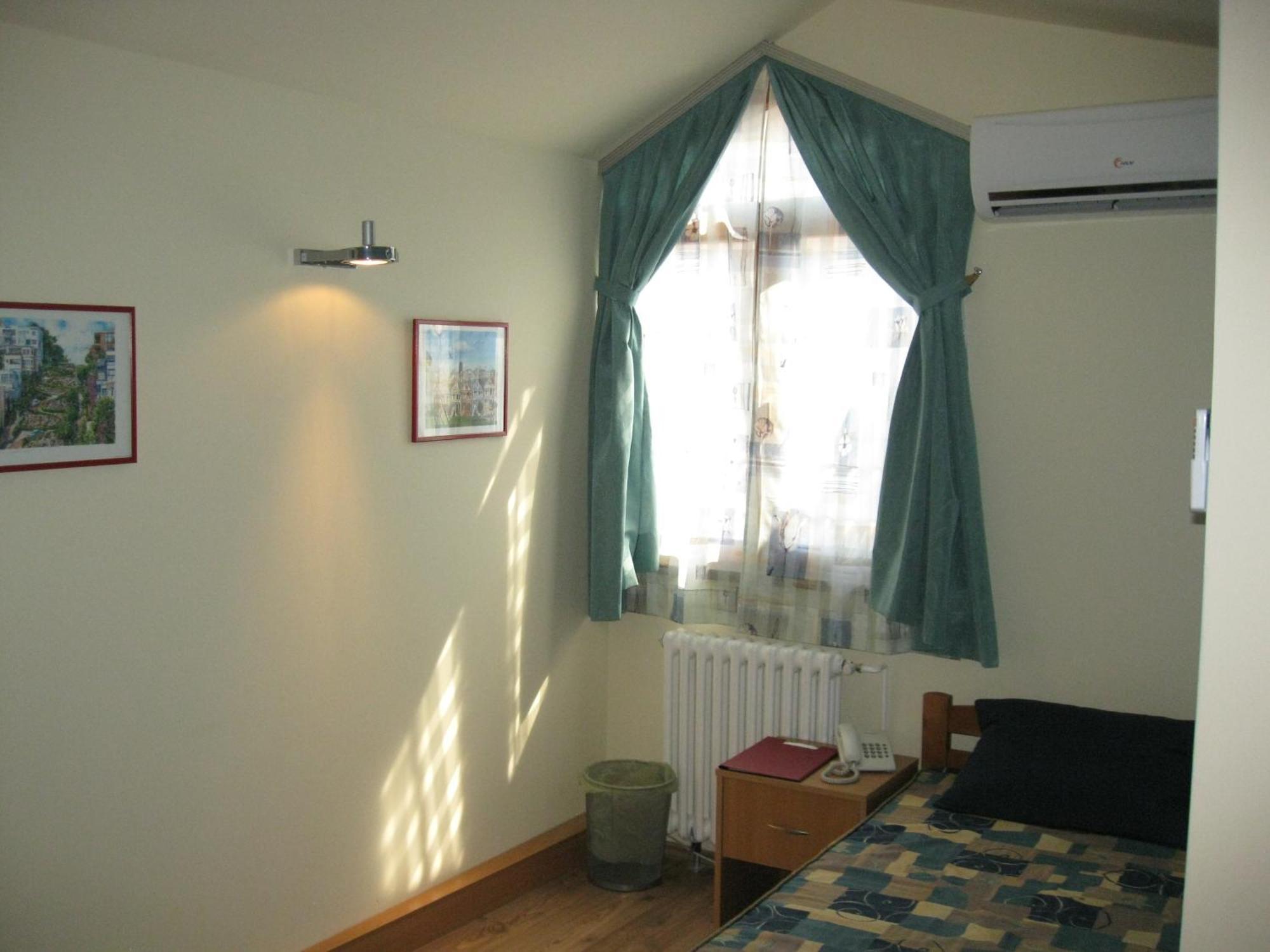 Hostel Oasis Belgrad Zewnętrze zdjęcie