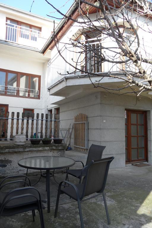 Hostel Oasis Belgrad Zewnętrze zdjęcie